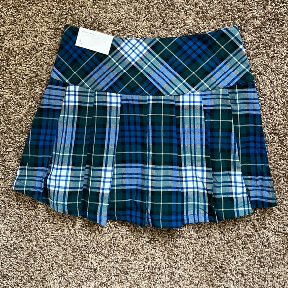 American Eagle Highest Rise Plaid Mini Skirt - Picture 3 of 10
